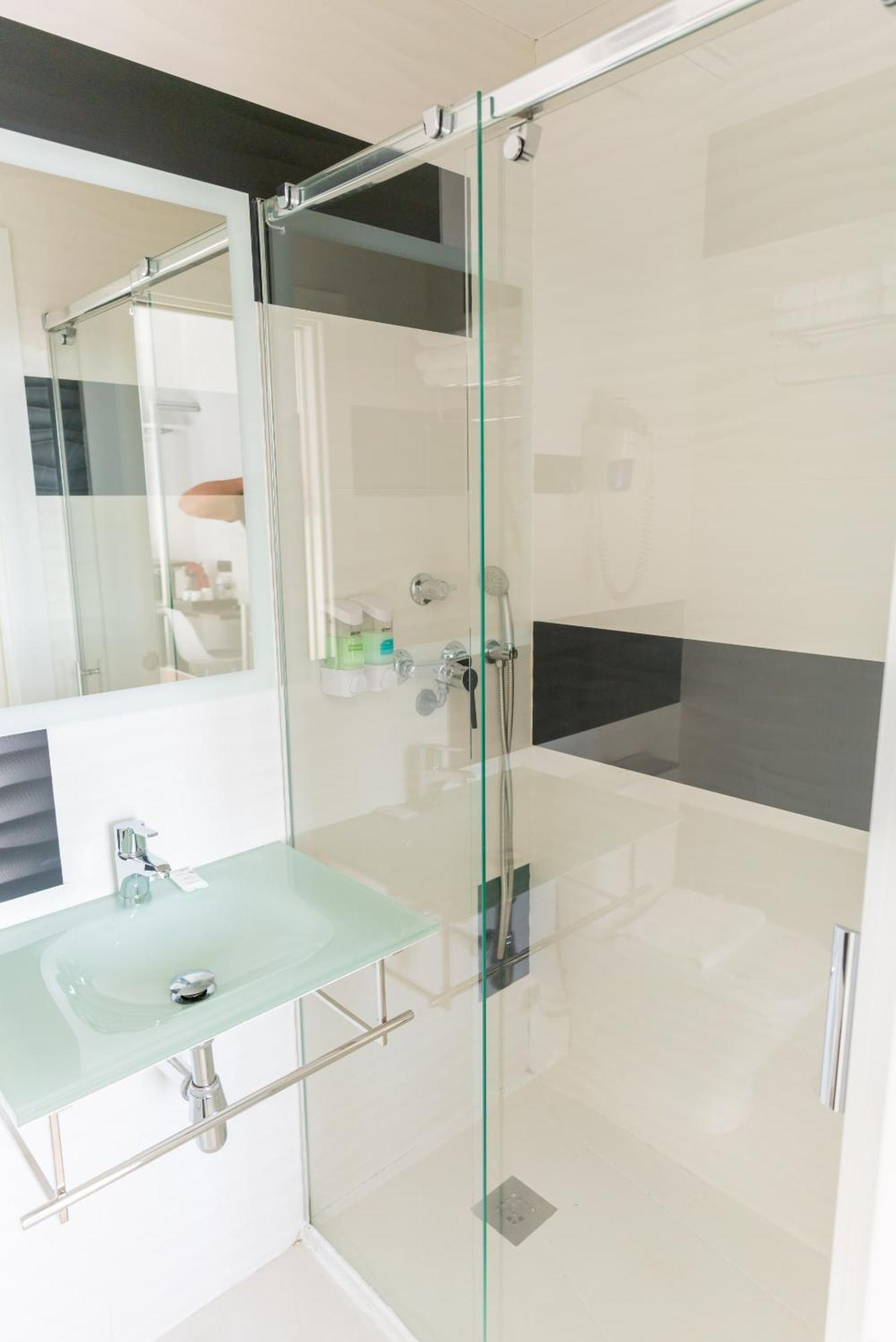 Basic Triple Room
