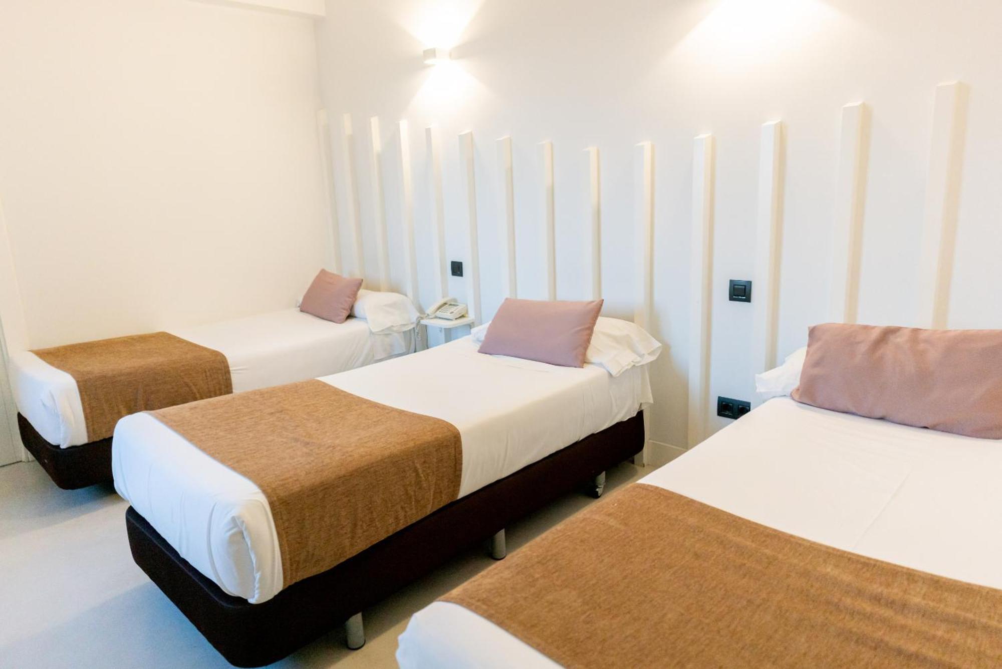 Basic Triple Room