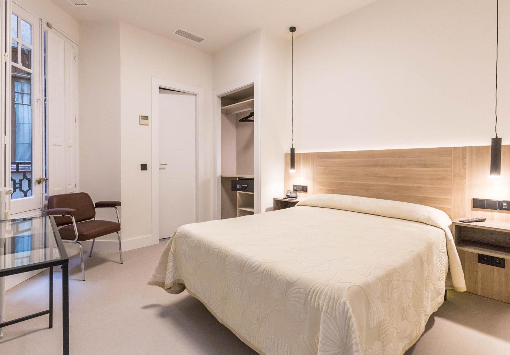 Double Room,1629392482:JPEG