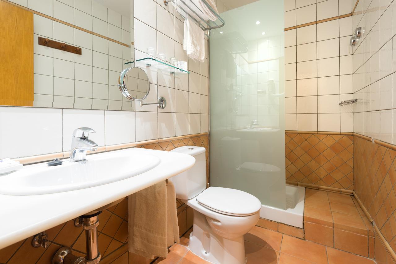 Chambre Double ou Lits Jumeaux