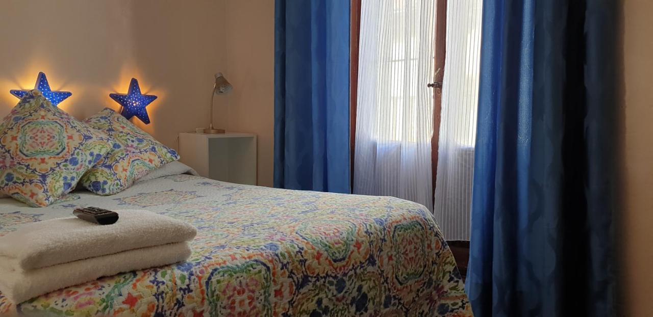 Chambre Double avec Salle de Bains Commune