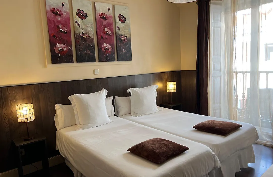 Thc Bergantin Hostel-1