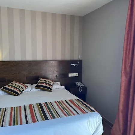 Hostal Los Coronales-3